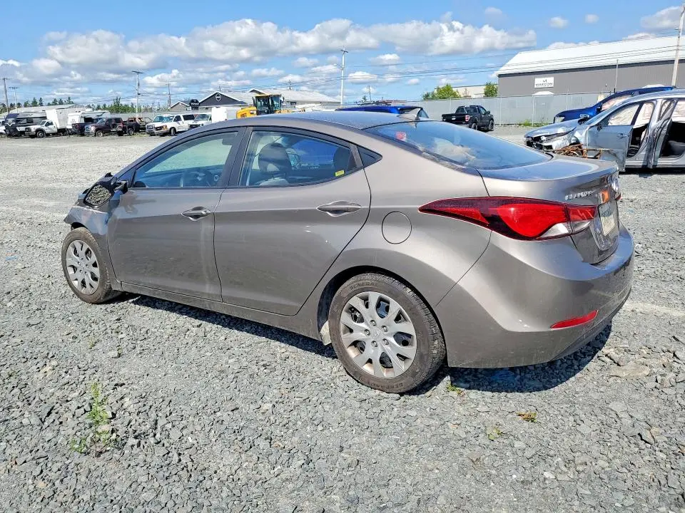 2014 HYUNDAI ELANTRA SE  