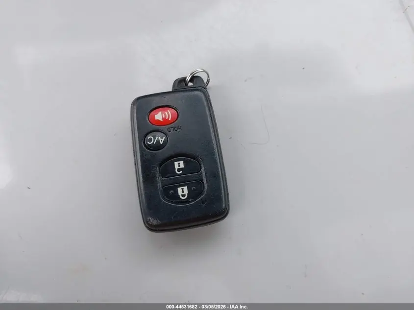 2010 TOYOTA PRIUS IV