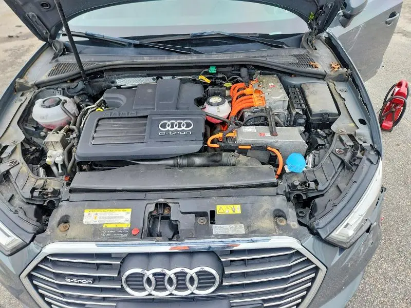 2018 AUDI A3 E-TRON PRESTIGE  