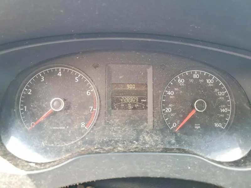 2012 VOLKSWAGEN JETTA BASE  