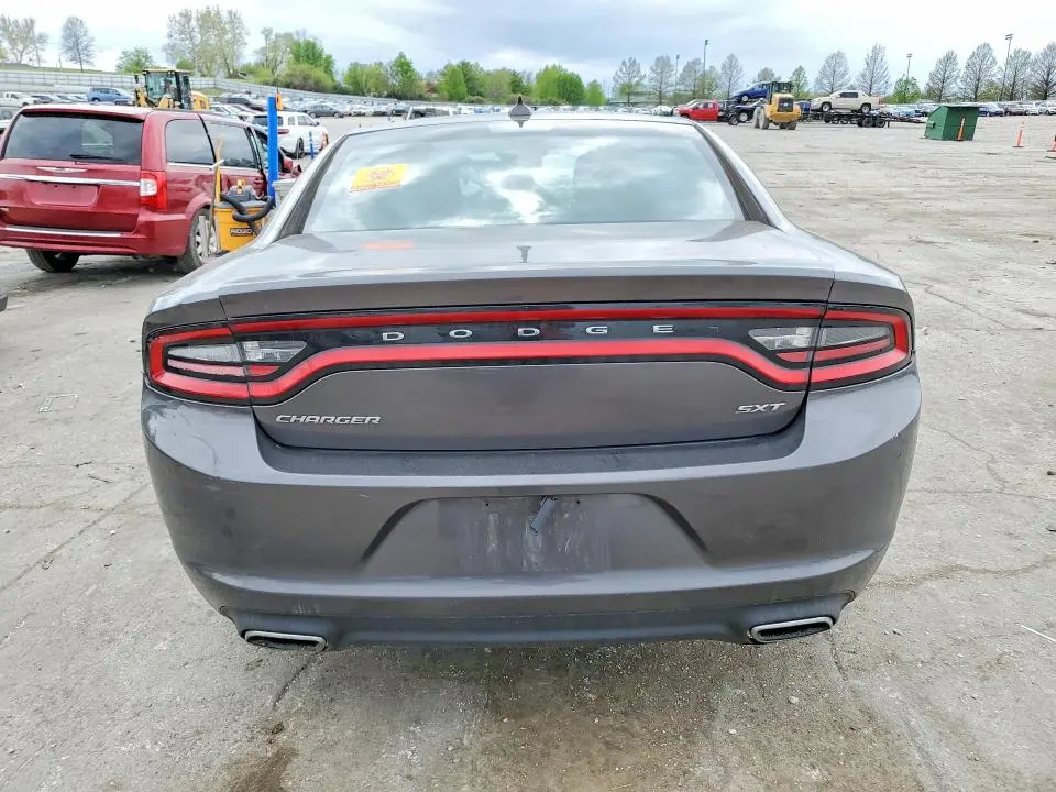2017 DODGE CHARGER SXT  