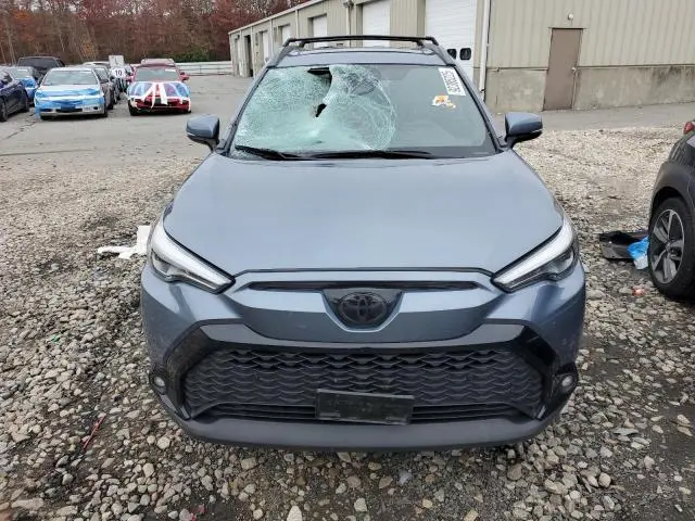 2024 TOYOTA COROLLA CROSS SE  