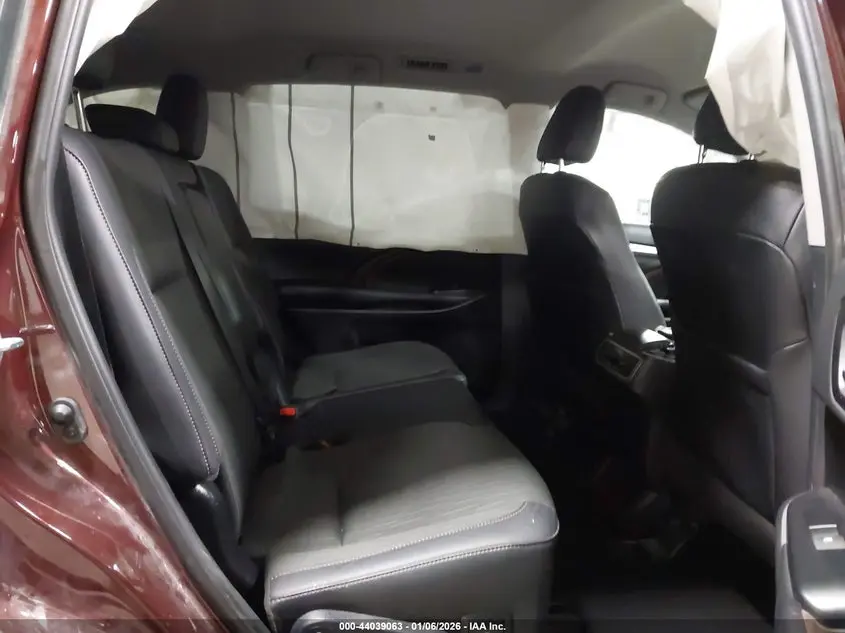 2019 TOYOTA HIGHLANDER LE PLUS