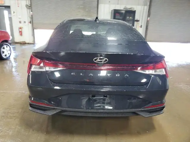 2021 HYUNDAI ELANTRA SE  