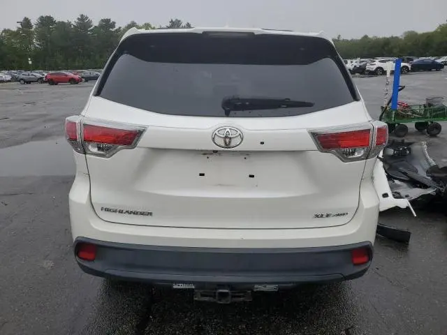 2016 TOYOTA HIGHLANDER XLE