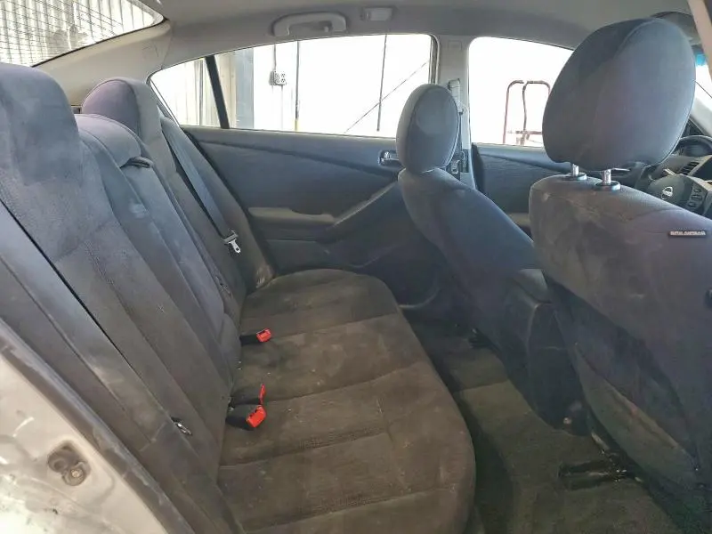 2010 NISSAN ALTIMA BASE  