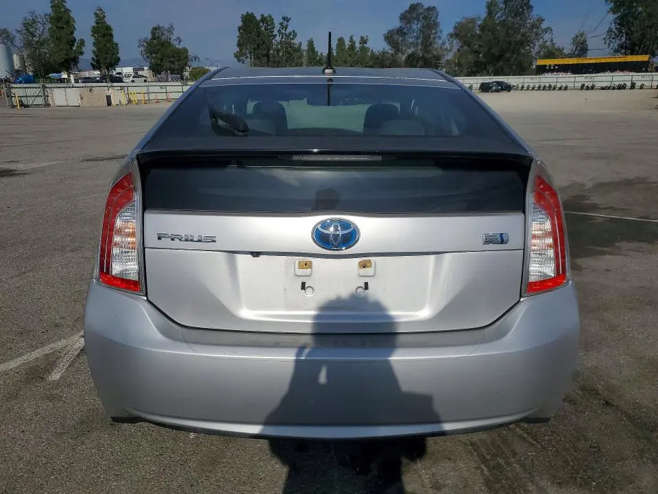 2014 TOYOTA PRIUS THREE  