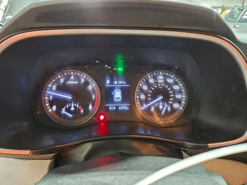 2020 HYUNDAI TUCSON SE  