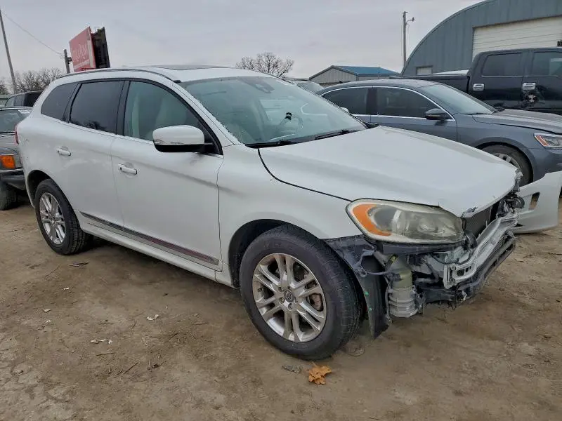 2015 VOLVO XC60 T5 PLATINUM  