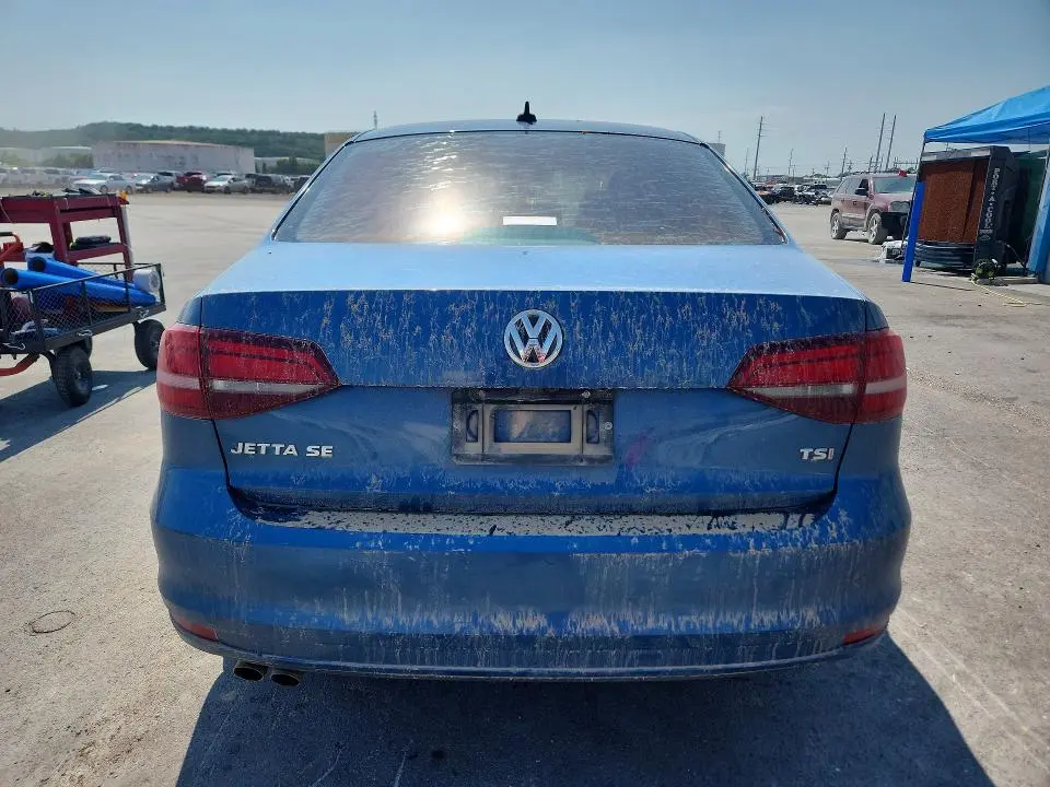 2016 VOLKSWAGEN JETTA SE  