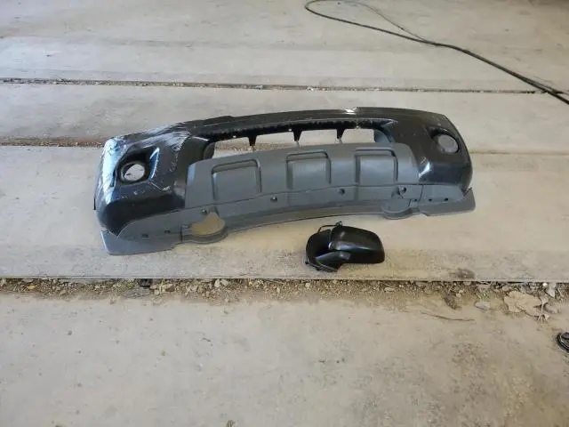 2012 NISSAN FRONTIER S  