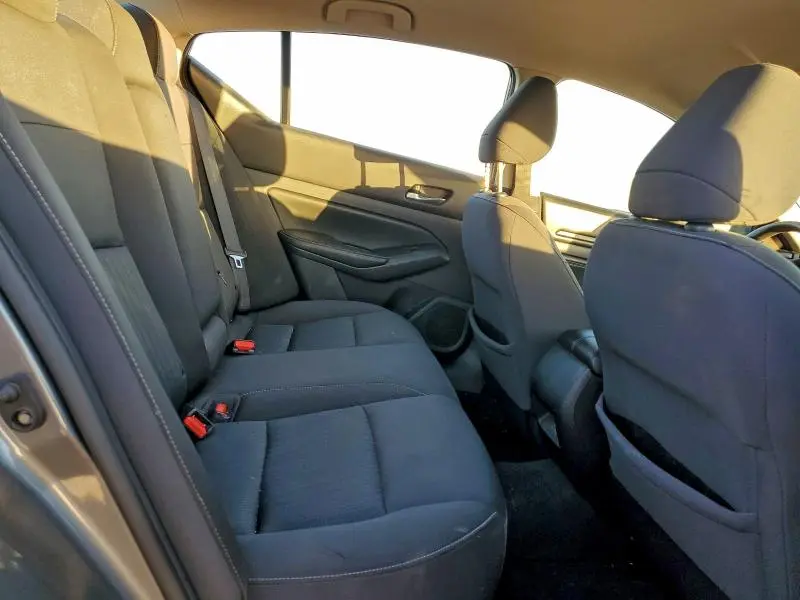 2019 NISSAN ALTIMA S  