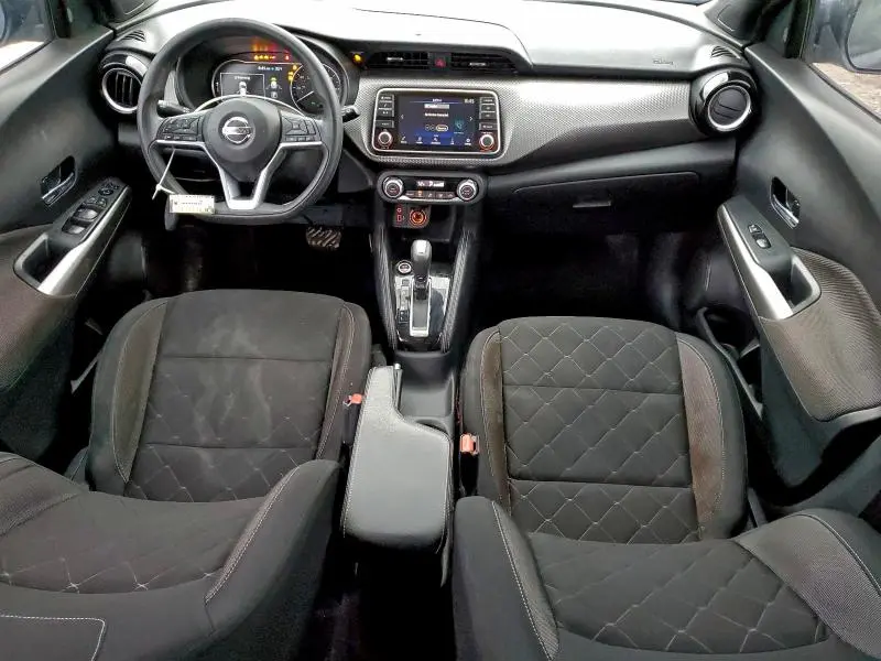 2020 NISSAN KICKS SV  