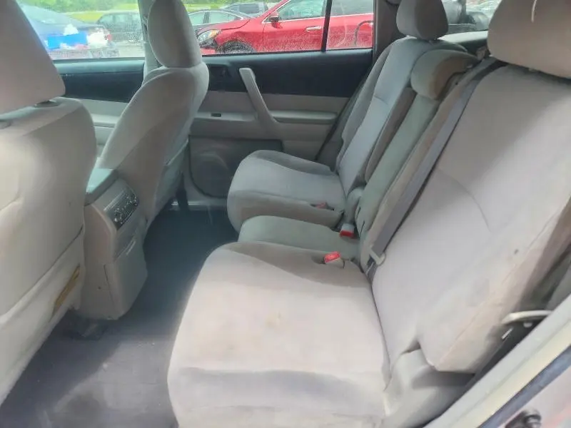 2012 TOYOTA HIGHLANDER BASE  