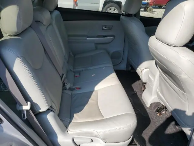 2013 TOYOTA PRIUS V