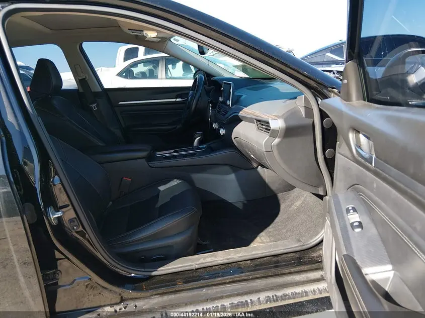 2019 NISSAN ALTIMA 2.5 SL