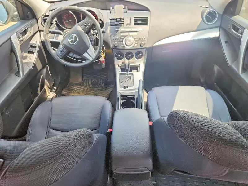 2010 MAZDA 3 S  