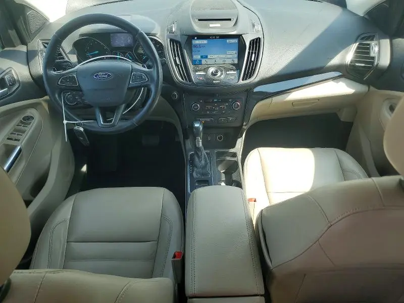 2017 FORD ESCAPE TITANIUM  