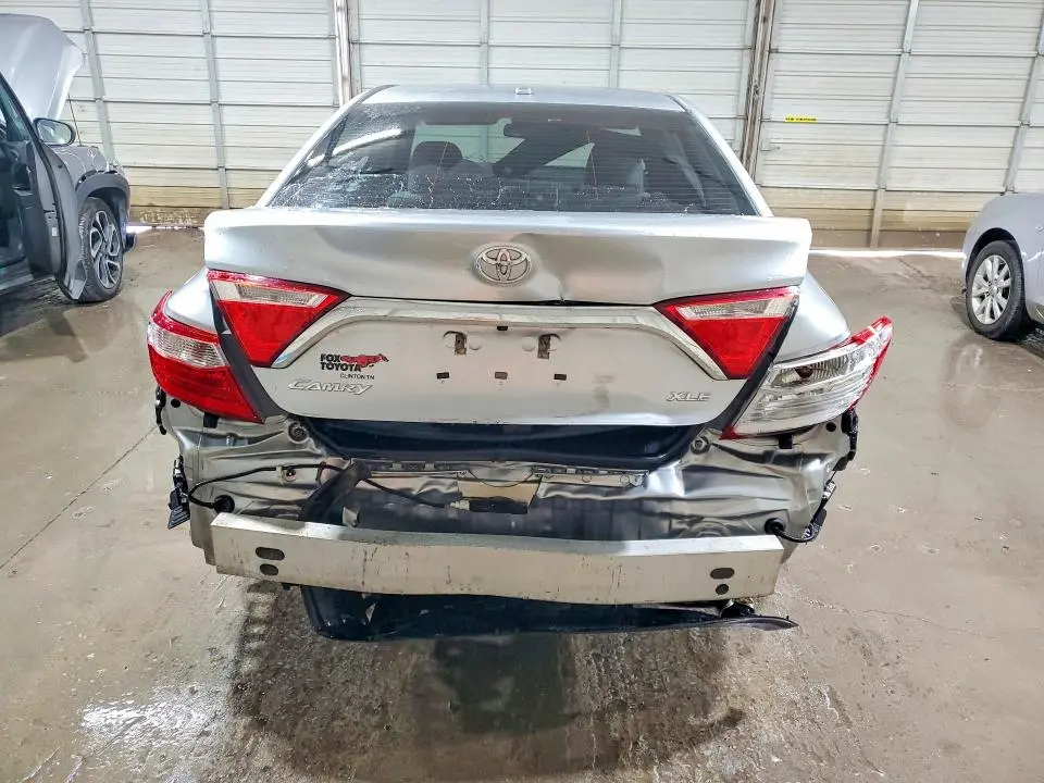2015 TOYOTA CAMRY XLE  