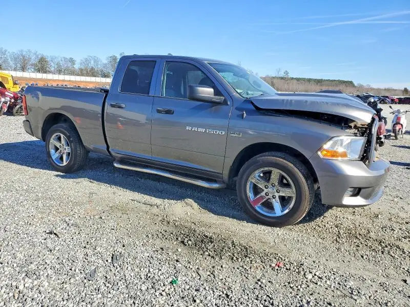 2012 DODGE RAM 1500 ST  