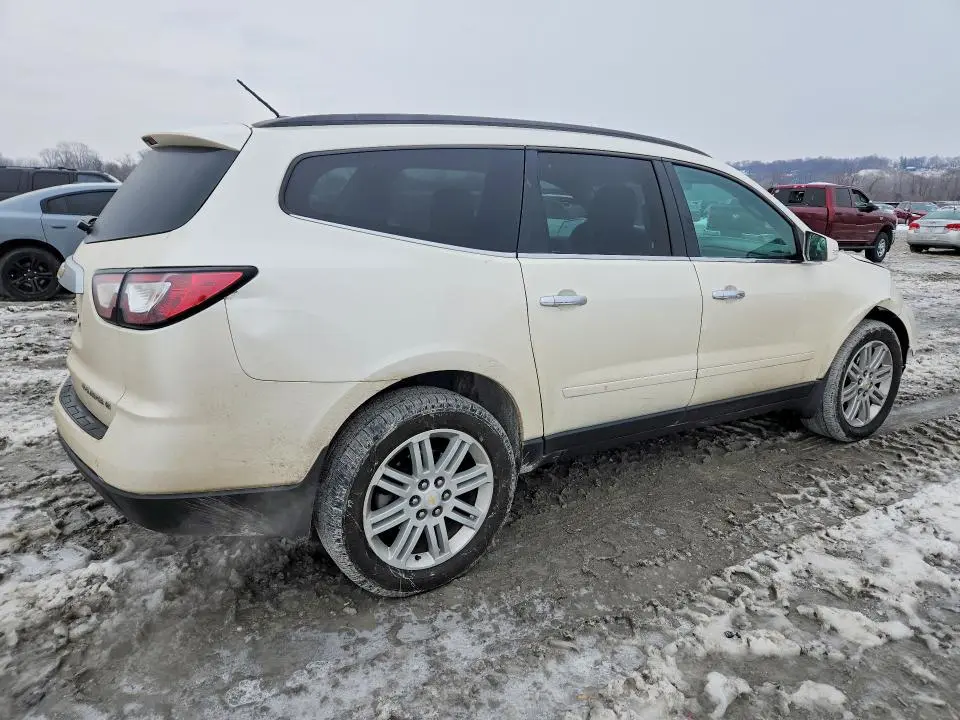 2014 CHEVROLET TRAVERSE LT  