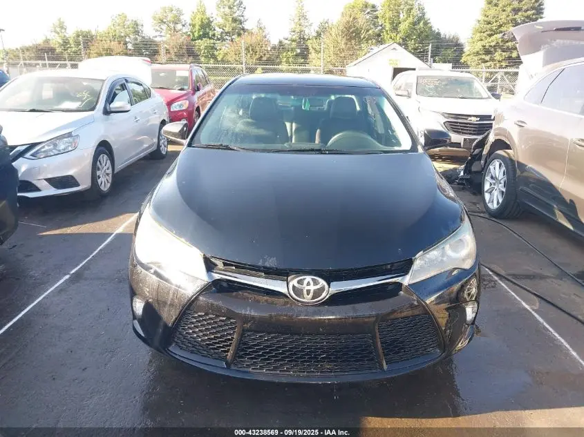 2016 TOYOTA CAMRY SE