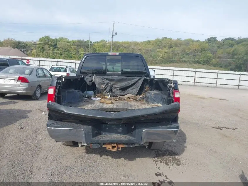2012 FORD F-250 LARIAT