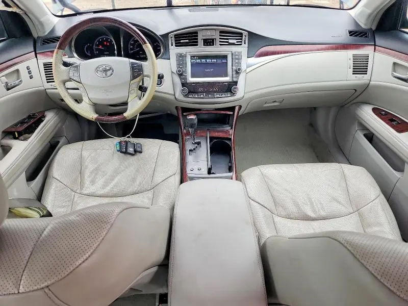 2011 TOYOTA AVALON LIMITED  