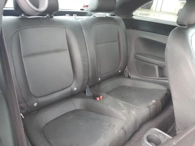 2012 VOLKSWAGEN BEETLE   