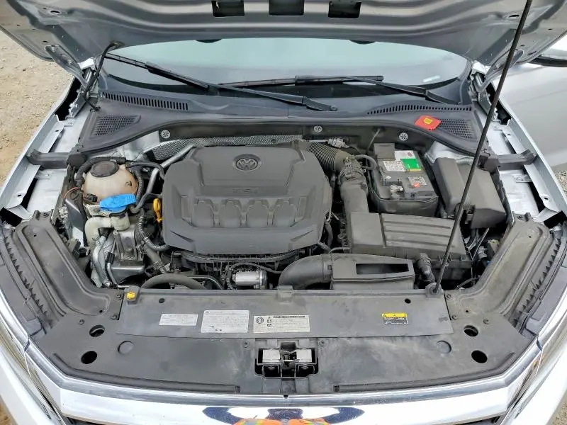 2020 VOLKSWAGEN PASSAT SE  