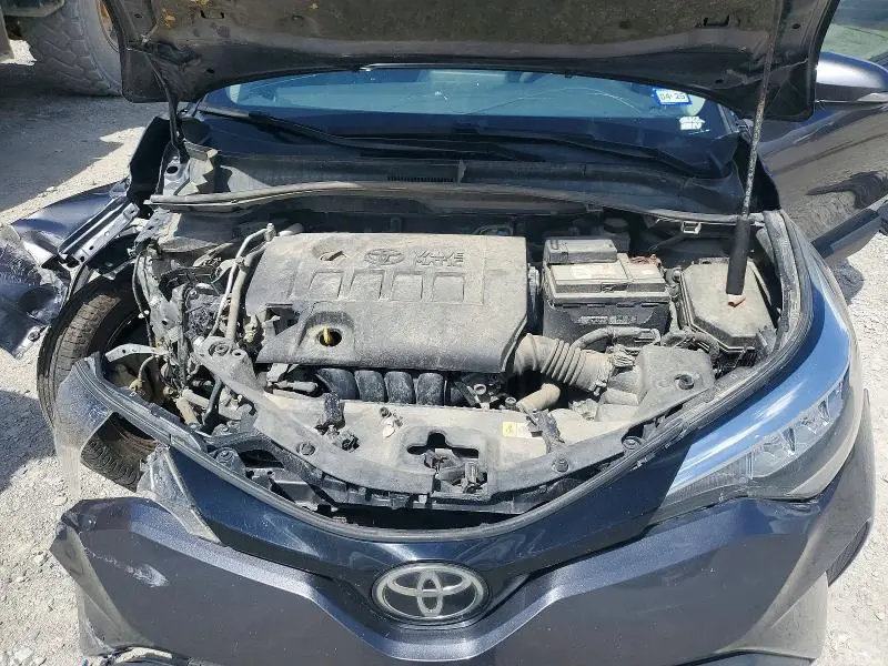 2021 TOYOTA C-HR LE  