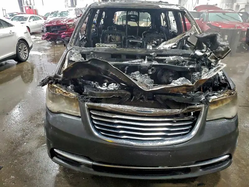 2011 CHRYSLER TOWN & COUNTRY TOURING  