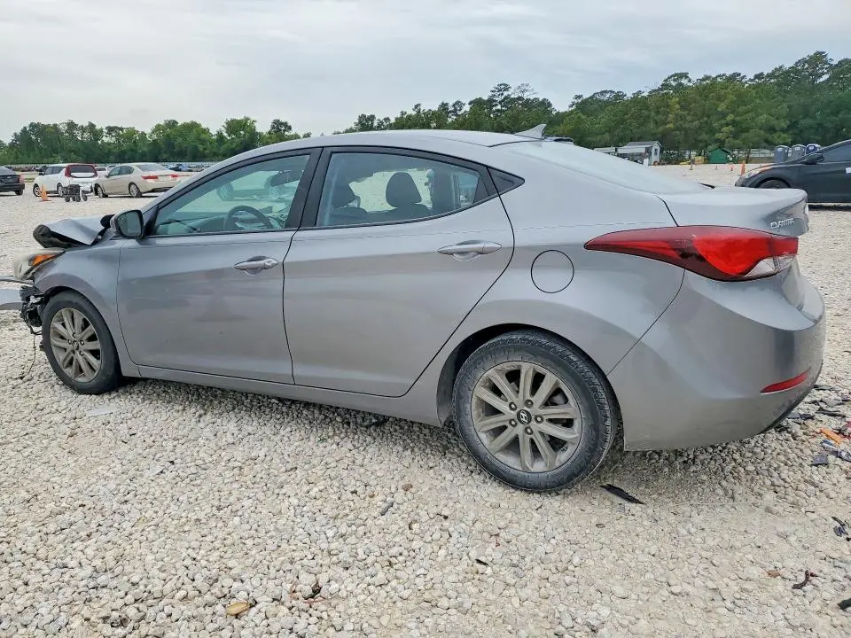 2015 HYUNDAI ELANTRA SE  