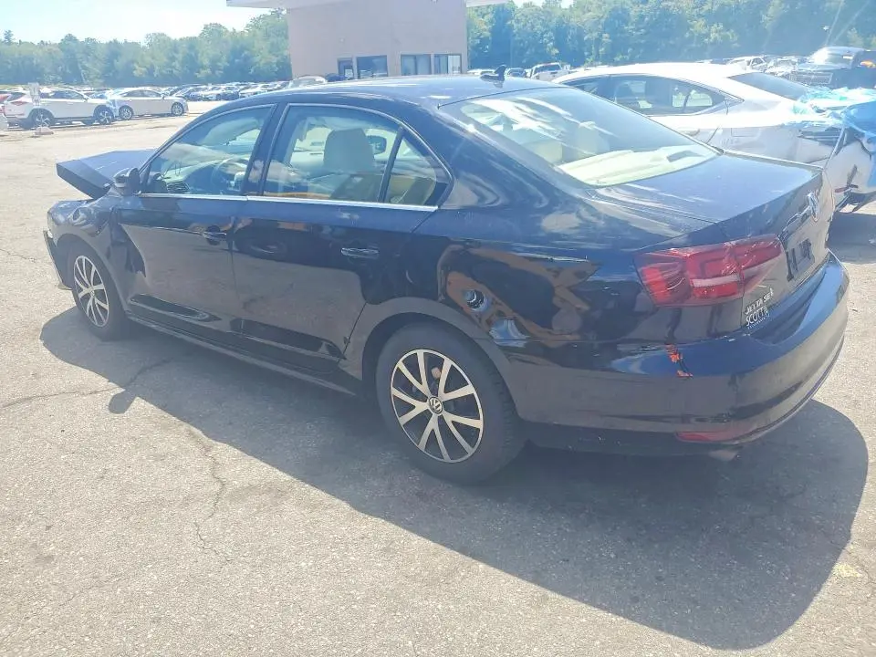 2017 VOLKSWAGEN JETTA SE  