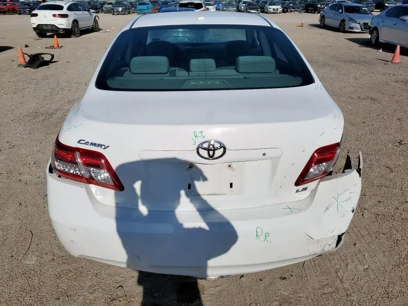 2011 TOYOTA CAMRY BASE  