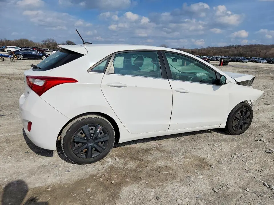 2017 HYUNDAI ELANTRA GT BASE  