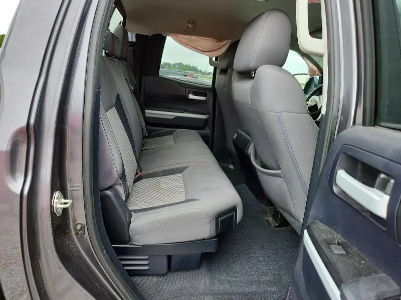 2016 TOYOTA TUNDRA SR5  