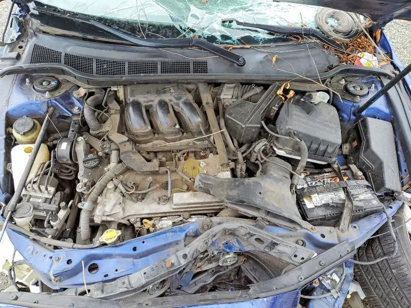 2011 TOYOTA CAMRY SE  