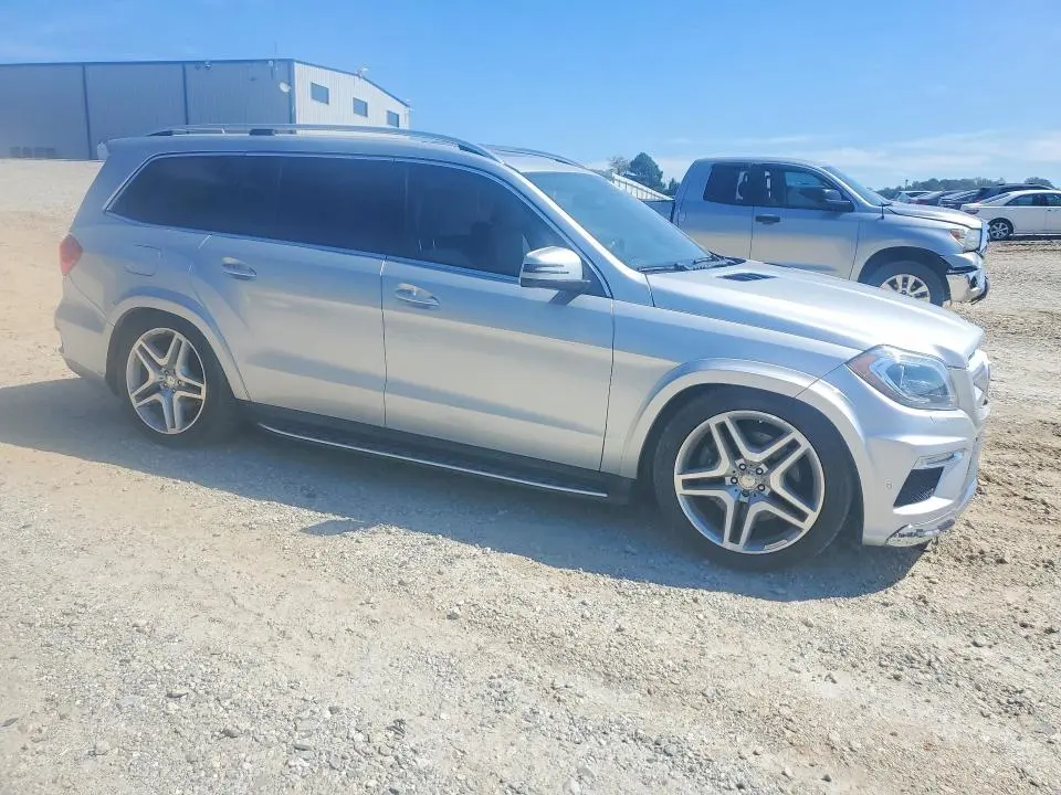 2016 MERCEDES-BENZ GL 550 4MATIC  