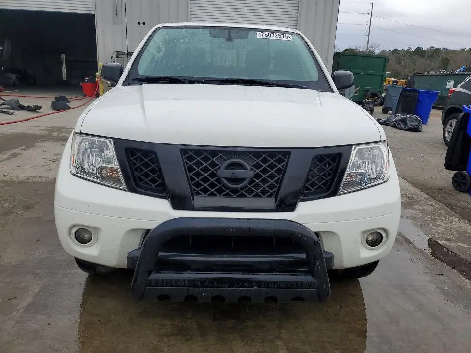 2019 NISSAN FRONTIER SV  
