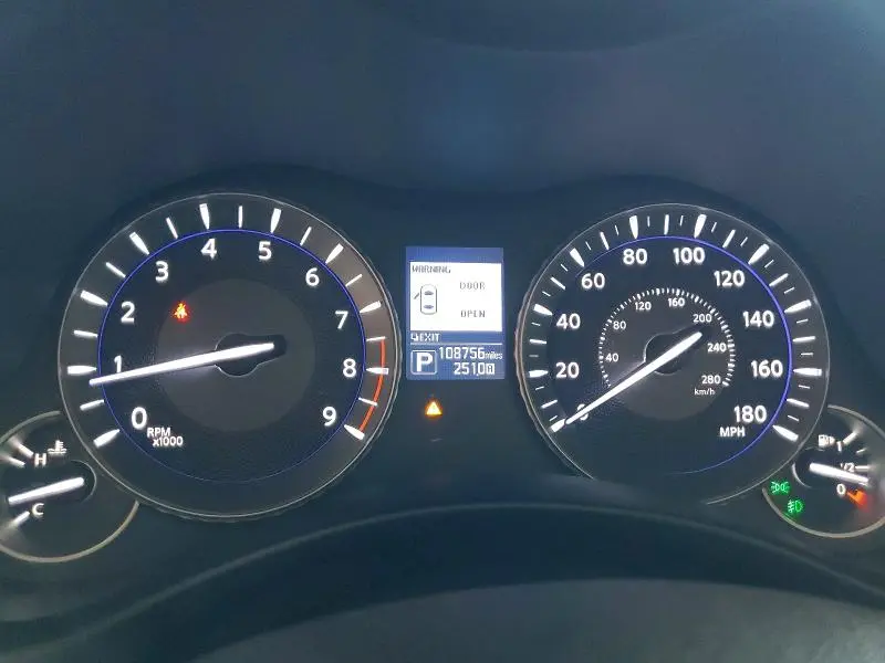 2019 INFINITI Q70 3.7 LUXE  
