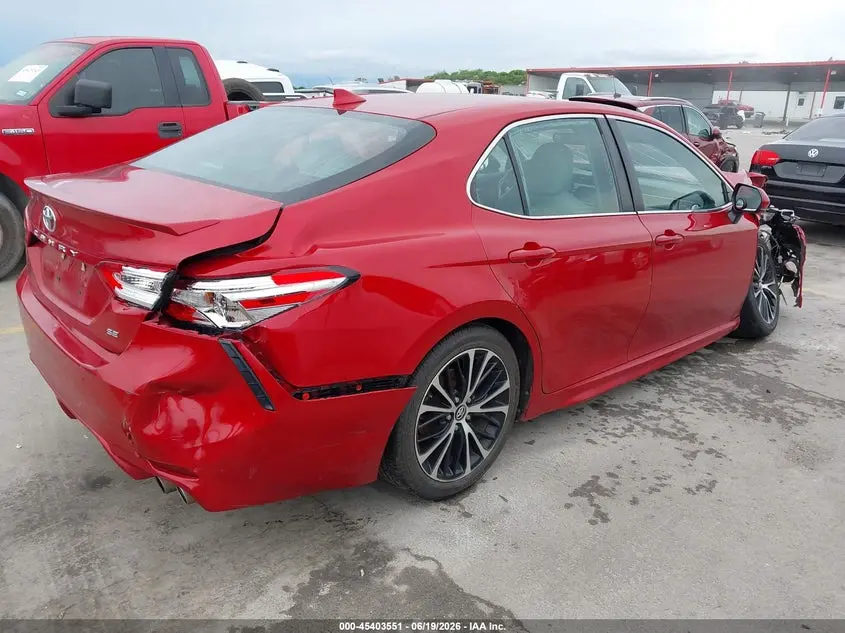 2020 TOYOTA CAMRY SE