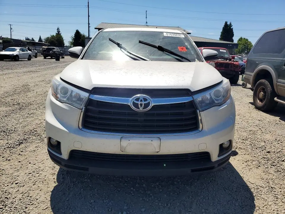2015 TOYOTA HIGHLANDER LE PLUS  