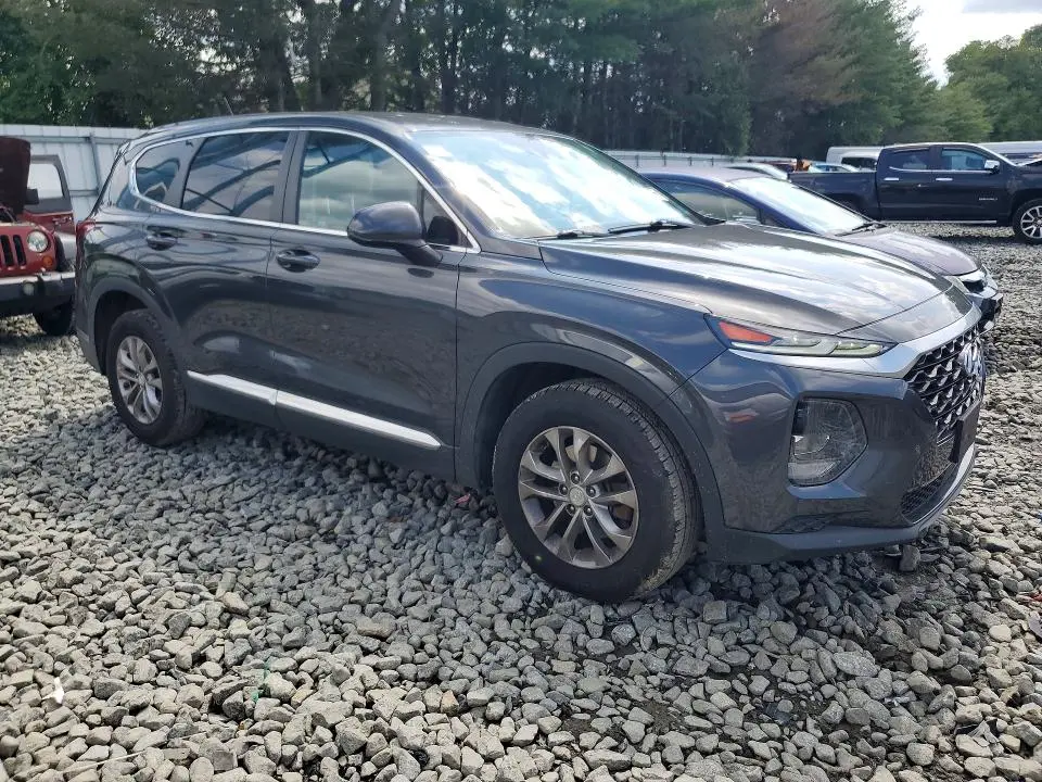 2020 HYUNDAI SANTA FE SE  