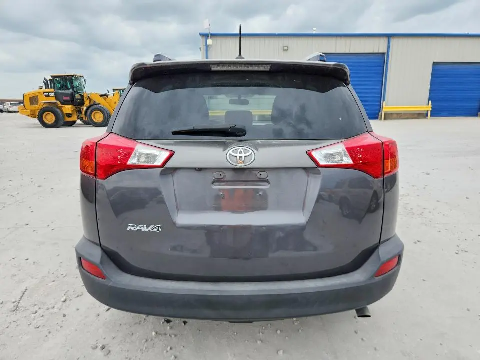 2015 TOYOTA RAV4 XLE  