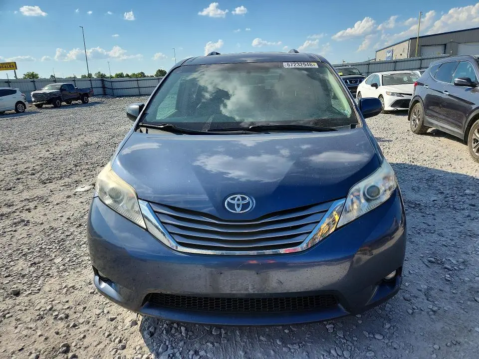 2015 TOYOTA SIENNA XLE PREMIUM 7-PASSENGER  