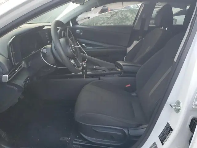 2021 HYUNDAI ELANTRA SE  