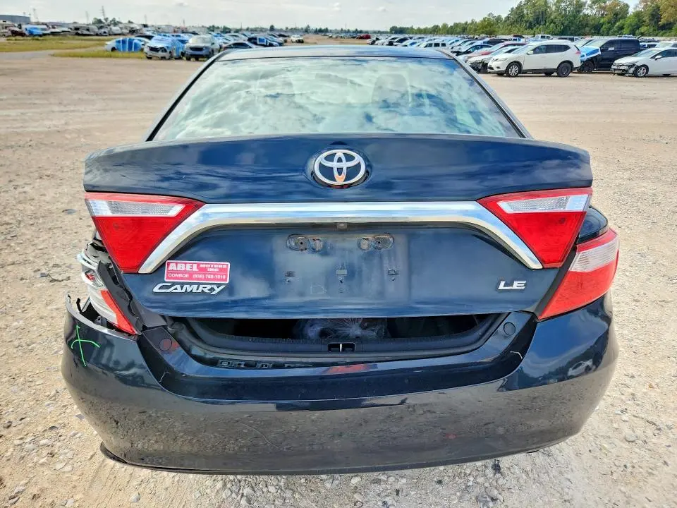 2016 TOYOTA CAMRY LE  