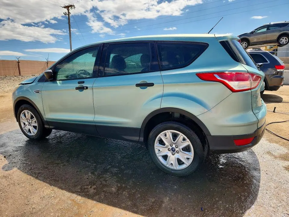2013 FORD ESCAPE S  