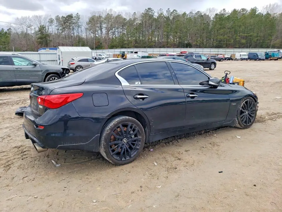 2016 INFINITI Q50 RED SPORT 400  